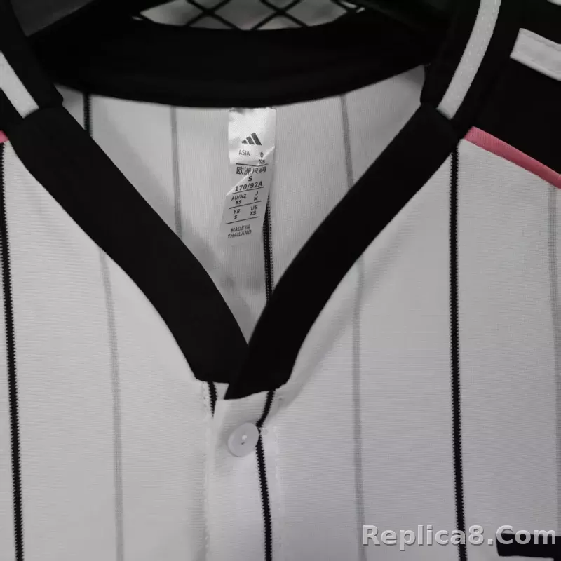 25-26 Juventus Basebal Soccer Jersey - detail