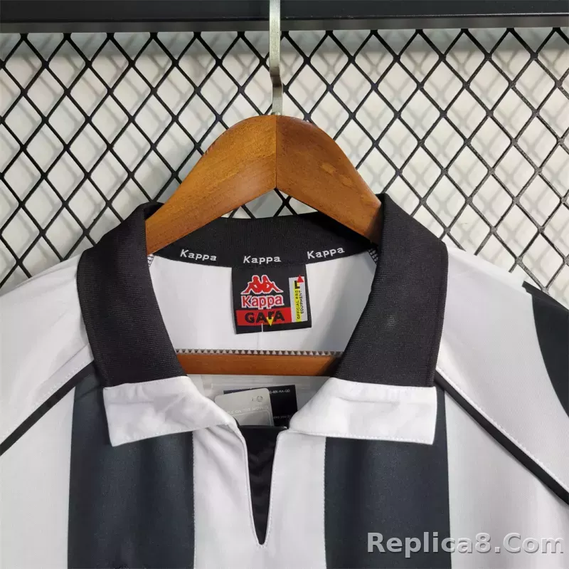 97-98 Juventus Home Retro Soccer Jersey - detail