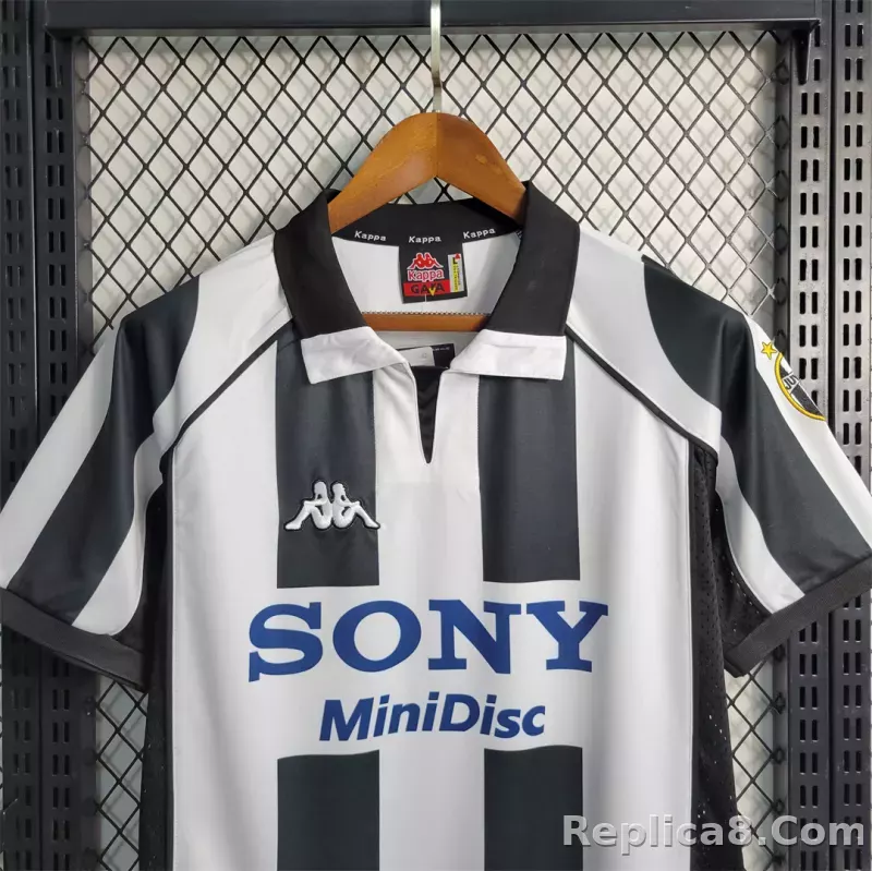 97-98 Juventus Home Retro Soccer Jersey - detail
