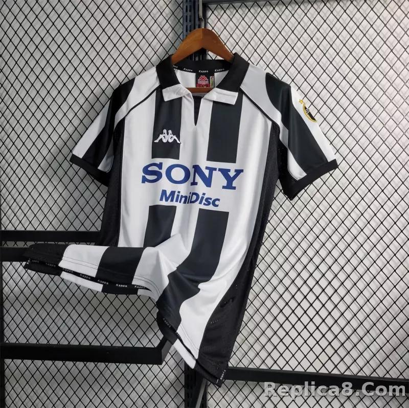 97-98 Juventus Home Retro Soccer Jersey - detail