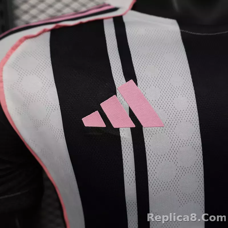 25-26 Juventus Home Soccer Jersey Player Version - detail