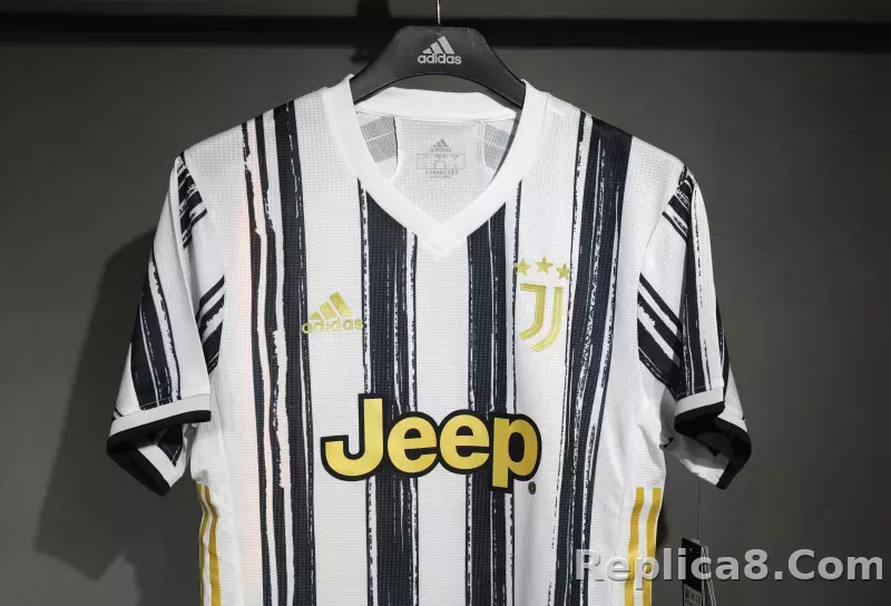 20-21 Juventus Home Retro Jersey Player Version - detail