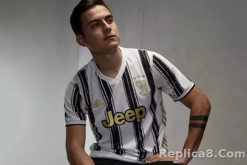 20-21 Juventus Home Retro Jersey Player Version - detail