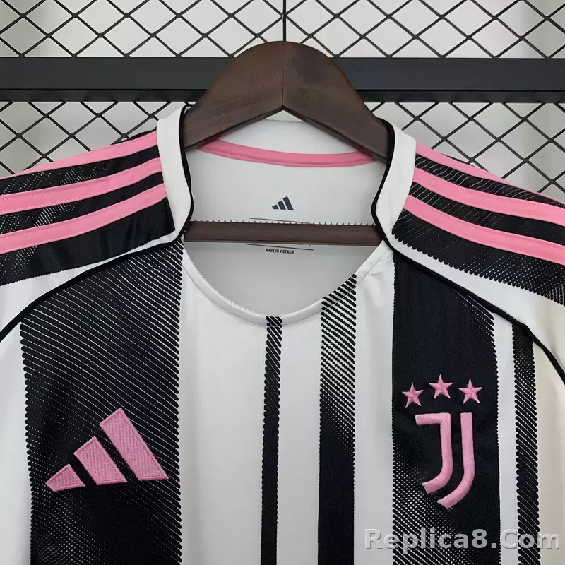 25-26 Juventus Home Soccer Jersey - detail