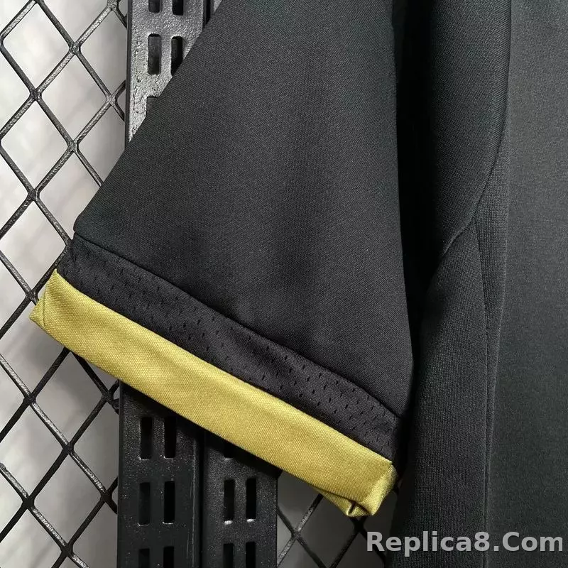 15-16 Juventus Retro Jersey Third Away - detail
