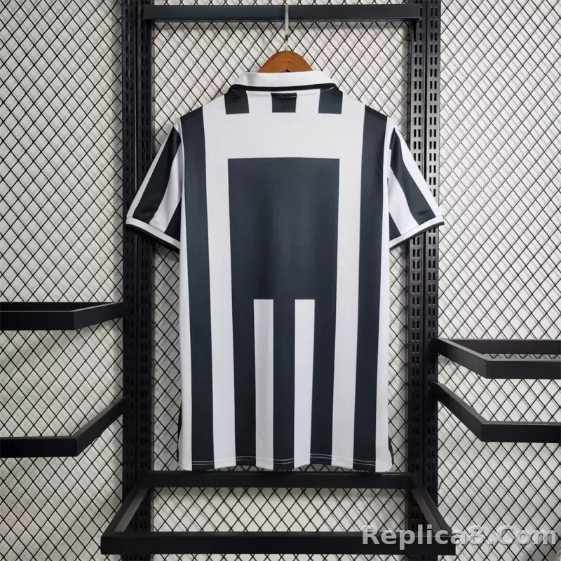 95-97 Juventus Home Retro Jersey - detail