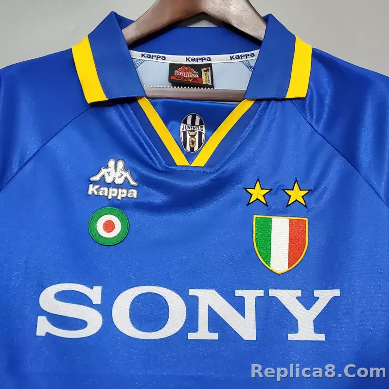 95-96 Juventus Third Away Retro Jersey - detail