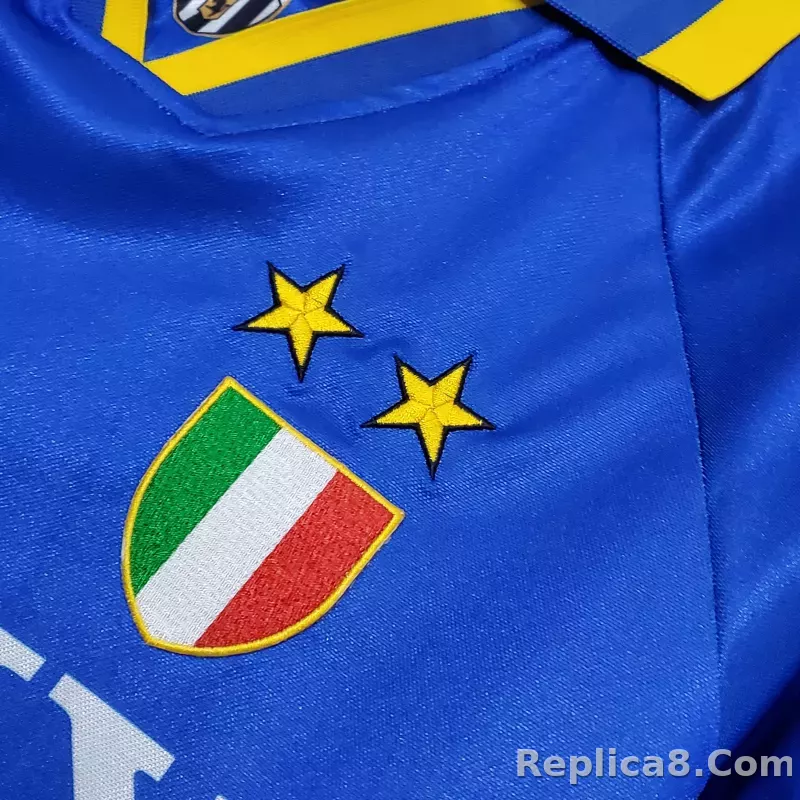 95-96 Juventus Third Away Retro Jersey - detail