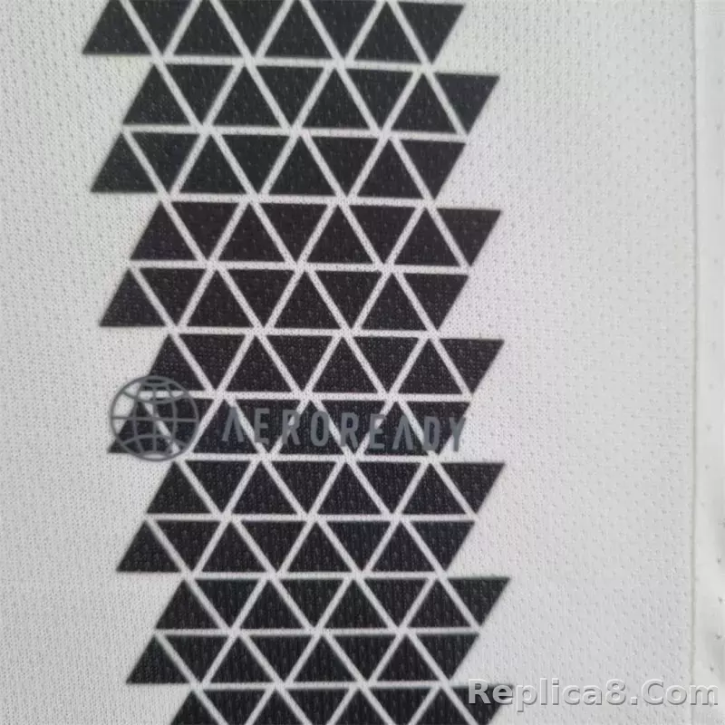 22-23 Juventus Home Jersey Fan Version - detail