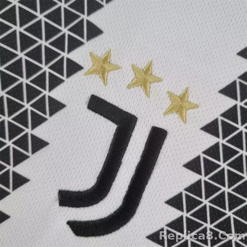 22-23 Juventus Home Jersey Fan Version - detail