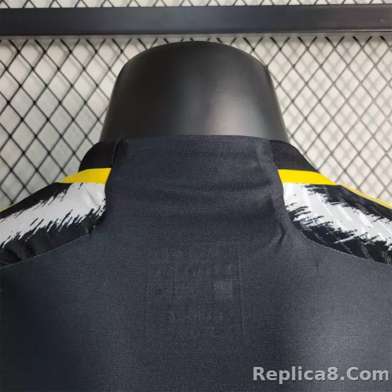 23-24 Juventus Home Player Version - detail