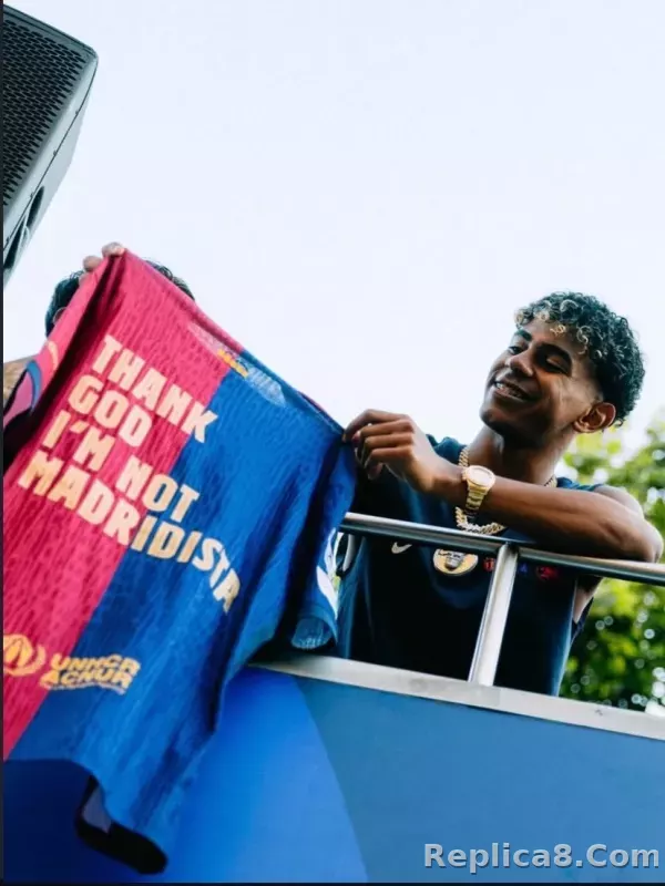 Season 25/26 Barcelona Home Thank God I’m Not Madridista - detail