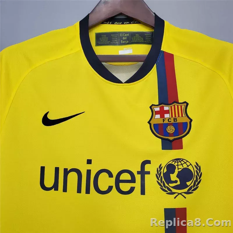 08-09 Barcelona Away Retro Jersey - detail