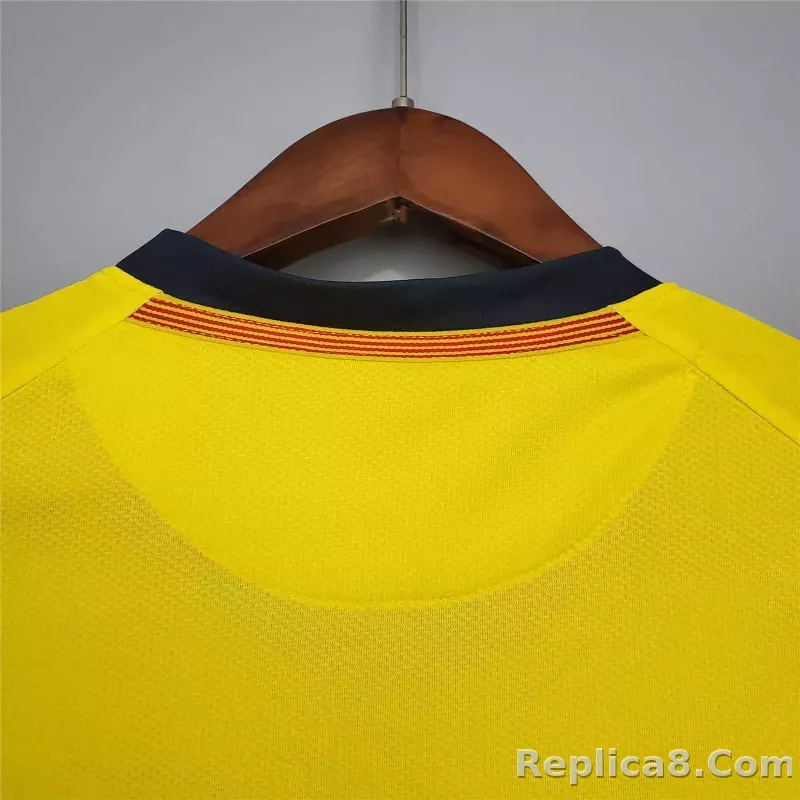 08-09 Barcelona Away Retro Jersey - detail
