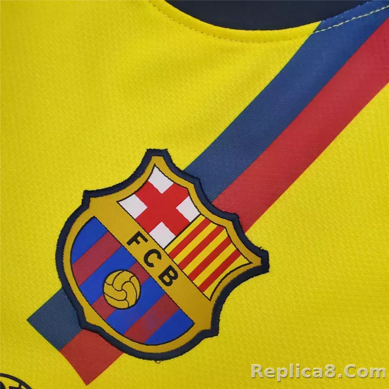 08-09 Barcelona Away Retro Jersey - detail