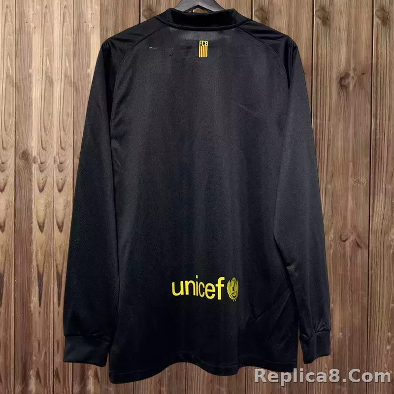 2011-12 Barcelona Away Retro Jersey Long Sleeve - detail