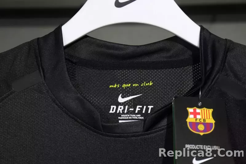 11-12 Barcelona Away Retro Jersey Player Edition - detail