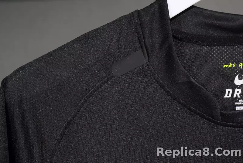 11-12 Barcelona Away Retro Jersey Player Edition - detail