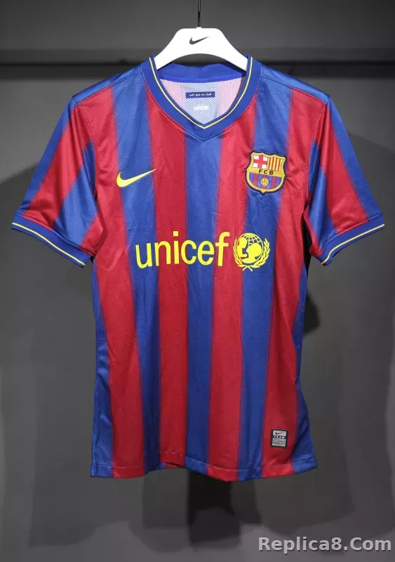 09-10 Barcelona Home Retro Jersey Player Edition
