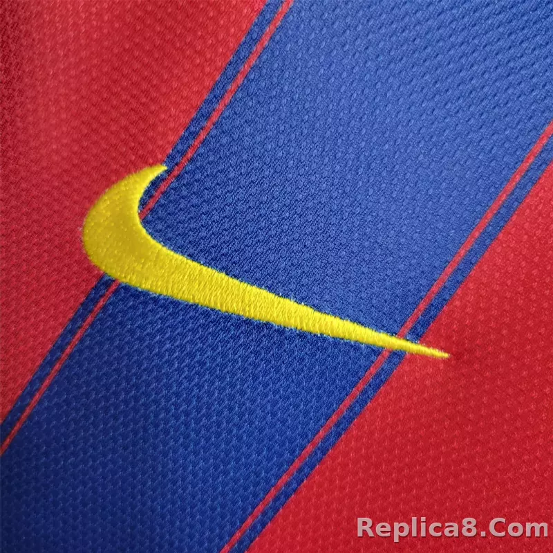 09-10 Barcelona Home Retro Jersey - detail