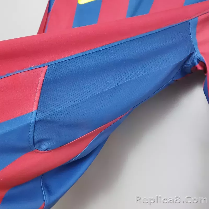 05-06 Barcelona Home Retro Jersey - detail
