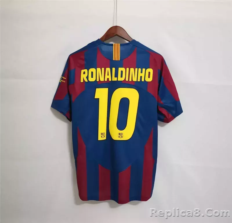 05-06 Barcelona Home Retro Jersey - detail