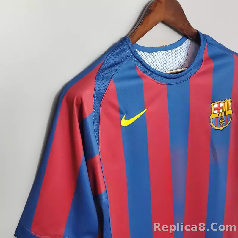 05-06 Barcelona Home Retro Jersey - detail