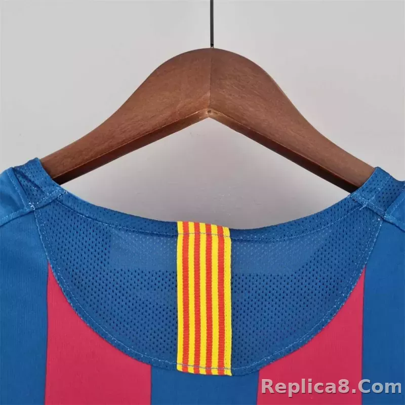05-06 Barcelona Home Retro Jersey Long Sleeve - detail