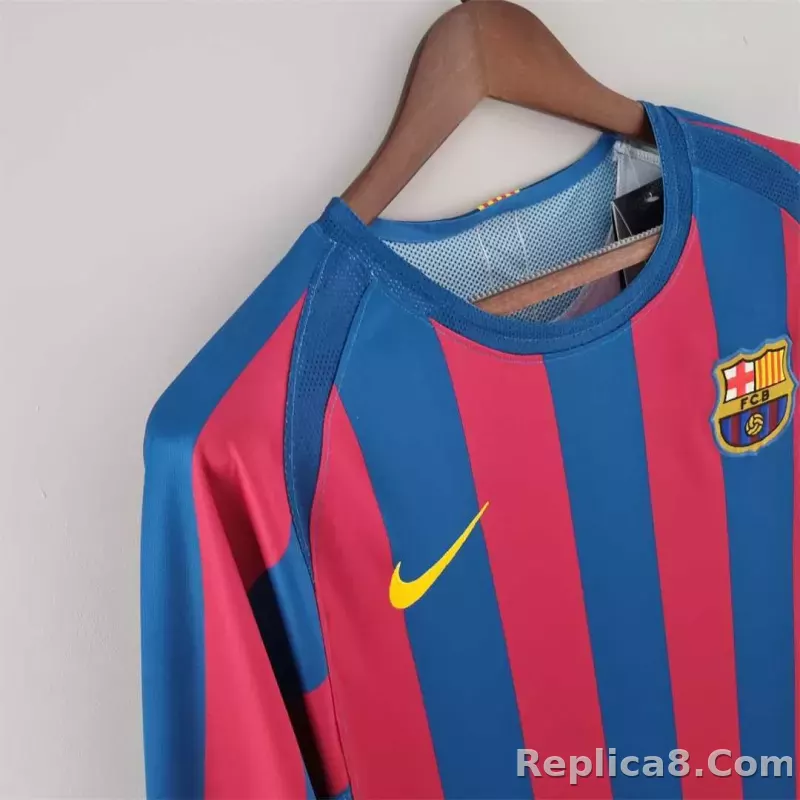 05-06 Barcelona Home Retro Jersey Long Sleeve - detail