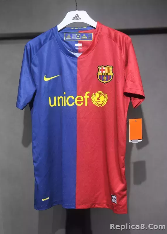 08-09 Barcelona Home Retro Jersey Player Edition - detail