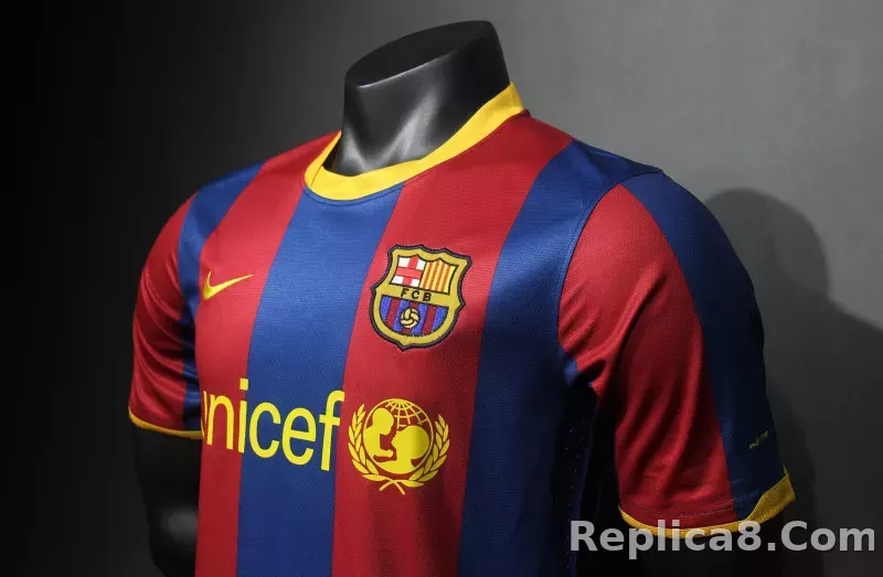 10-11 Barcelona Home Retro Jersey Player Editon - detail