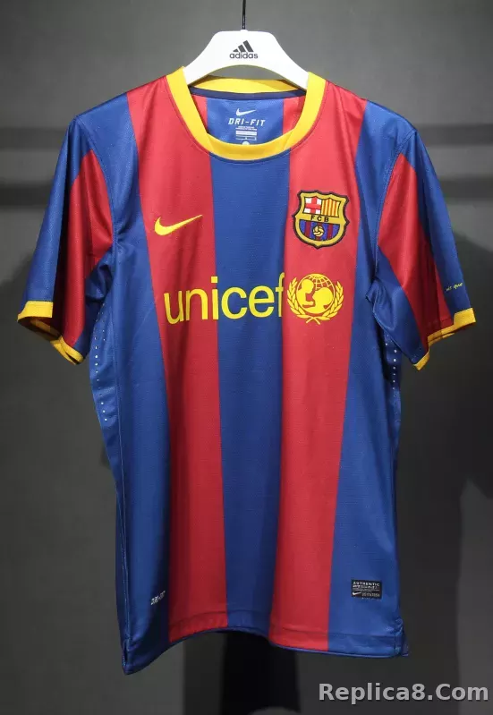 10-11 Barcelona Home Retro Jersey Player Editon - detail