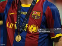 10-11 Barcelona Home Retro Jersey Player Editon - view 17