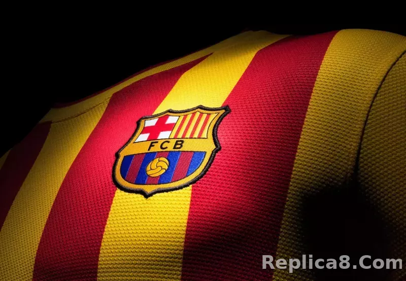 13-14 Barcelona Away Retro Jersey - detail