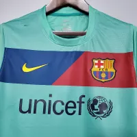 10-11 Barcelona Away Retro Jersey - view 4