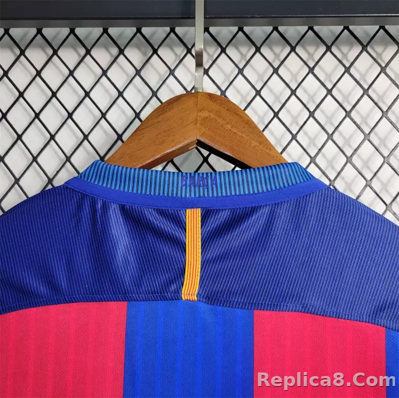 16-17 Barcelona Home Retro Jersey - detail