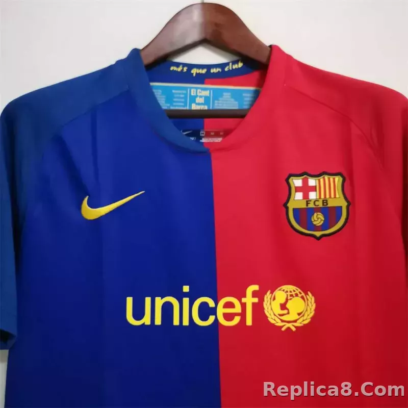 08-09 Barcelona Home Retro Jersey - detail