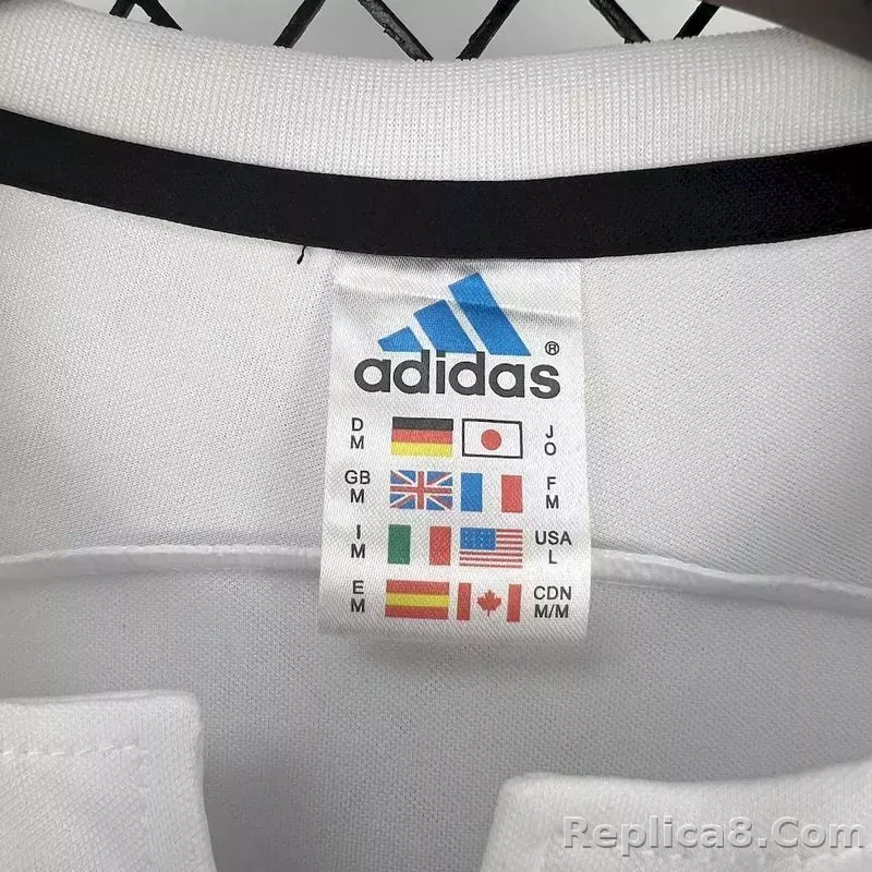 2003-04 Real Madrid Home Retro Soccer Jersey - detail