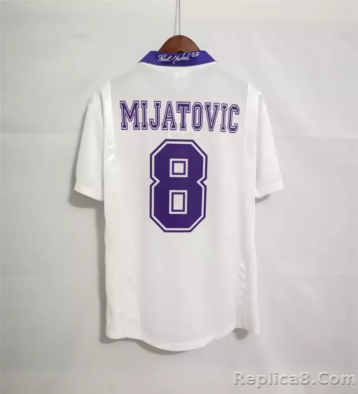 1997-98 Real Madrid Home Retro Jersey - detail