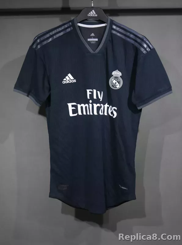2018-19 Real Madrid Away Retro Jersey Player Edition