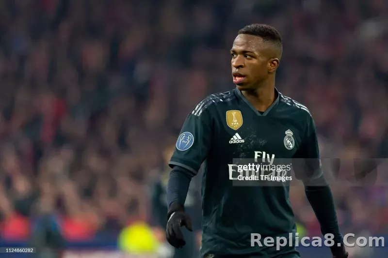 2018-19 Real Madrid Away Retro Jersey Player Edition - detail
