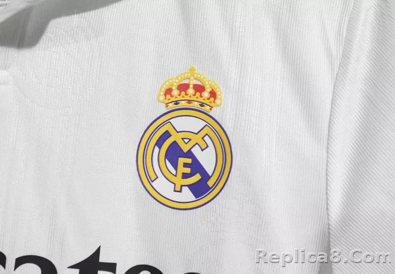 22-23 Real Madrid Home Retro Jersey Player Edition Long Sleeve - detail