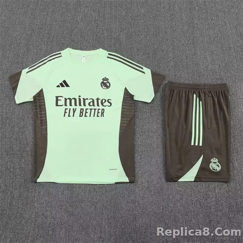Real Madrid Pre-Match Training Jersey Kit 2025/26 - detail
