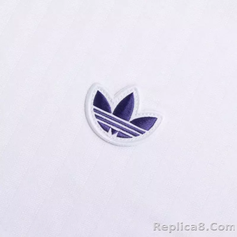 25-26 Real Madrid Short Sleeve T-Shirt With Loose Fit Jersey Football Theme Graphic Design - detail