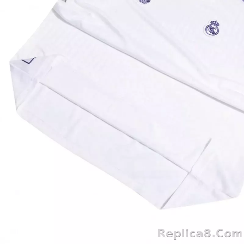 25-26 Real Madrid Short Sleeve T-Shirt With Loose Fit Jersey Football Theme Graphic Design - detail