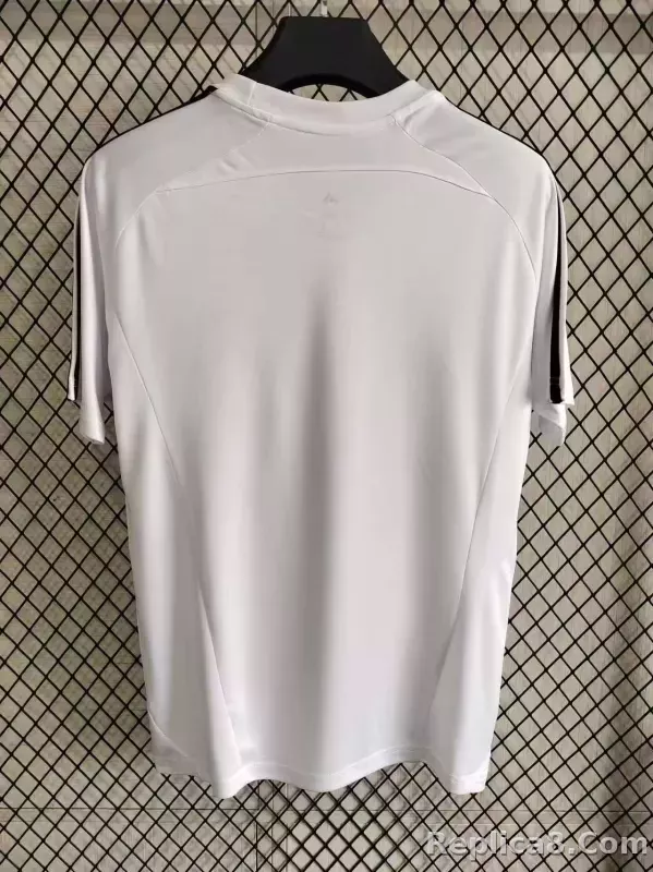 25-26 Real Madrid Pre-match Soccer Jersey - detail