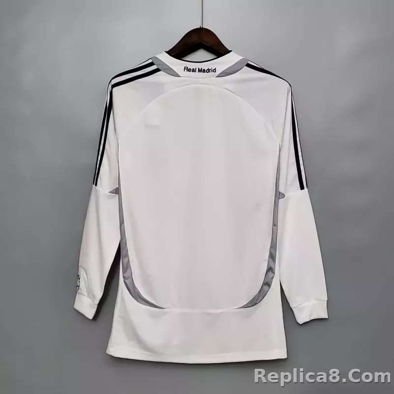 2006/07 Real Madrid Home Retro Jersey Long Sleeve - detail