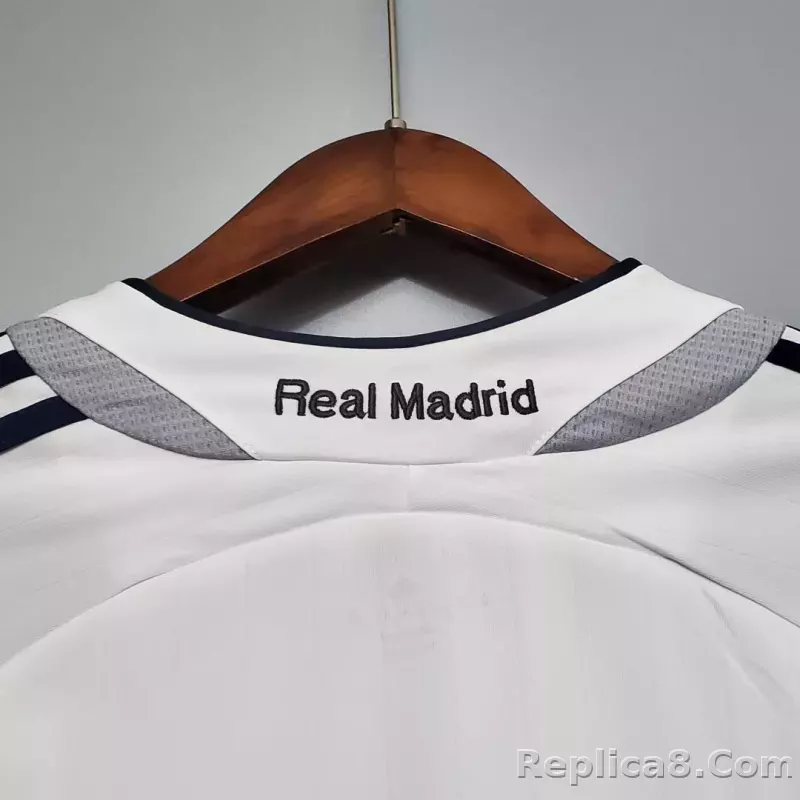 2006/07 Real Madrid Home Retro Jersey Long Sleeve - detail