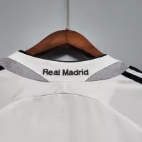 2006/07 Real Madrid Home Retro Jersey - view 6