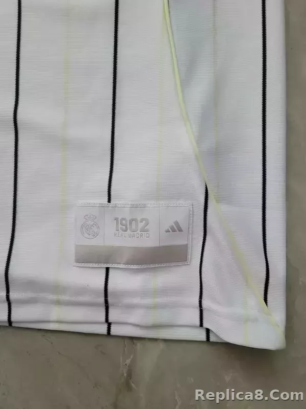 25-26 Real Madrid Baseball Soccer Jersey White - detail